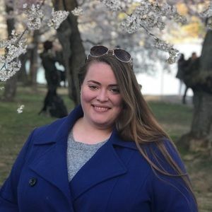 Meet your Posher, Adrianne